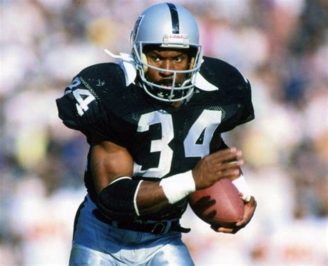 By the author of Showtime the source for HBOs Winning Time the definitive biography of mythic multi-sport star Bo Jackson. . Bo jackson wallpaper